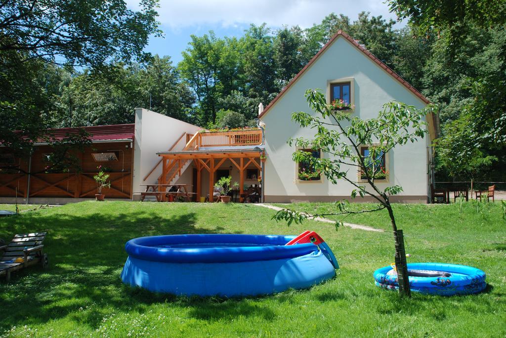 Penzion Staj Navary Appartement Buitenkant foto